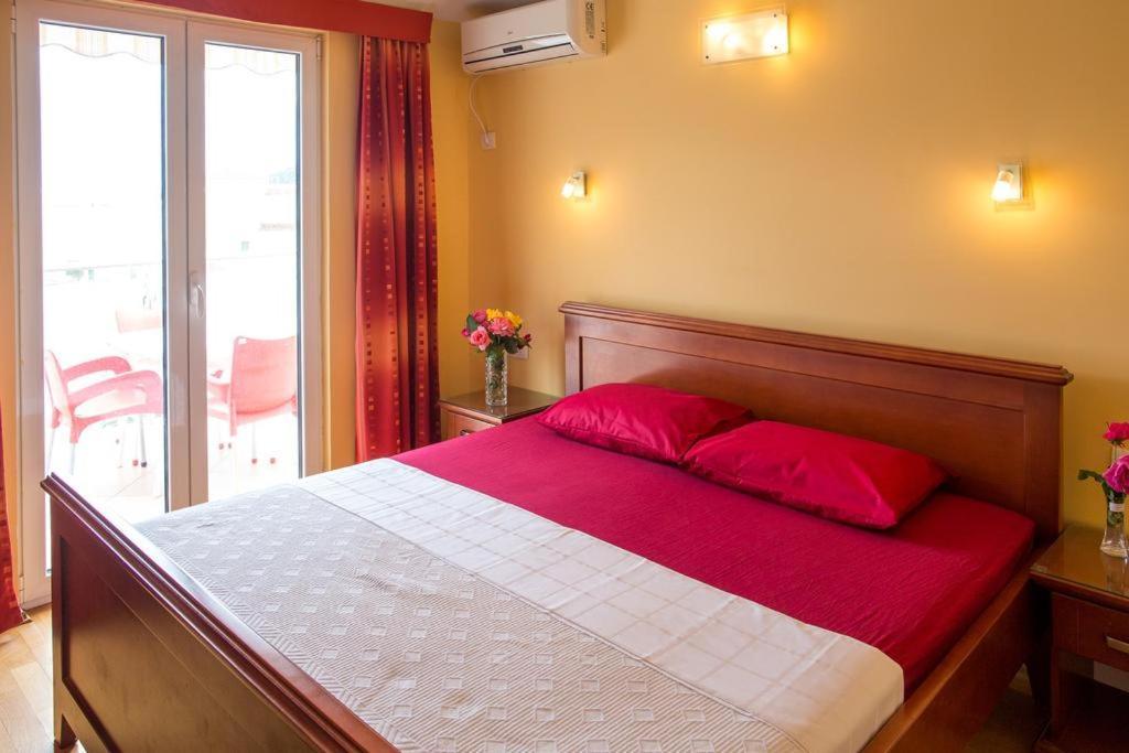 Apartmani Becici מראה חיצוני תמונה