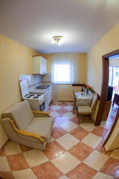 Apartmani Becici מראה חיצוני תמונה