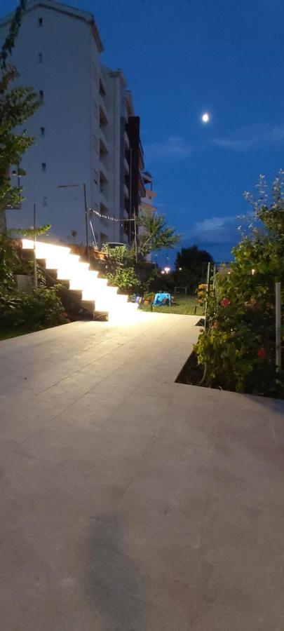Apartmani Becici מראה חיצוני תמונה