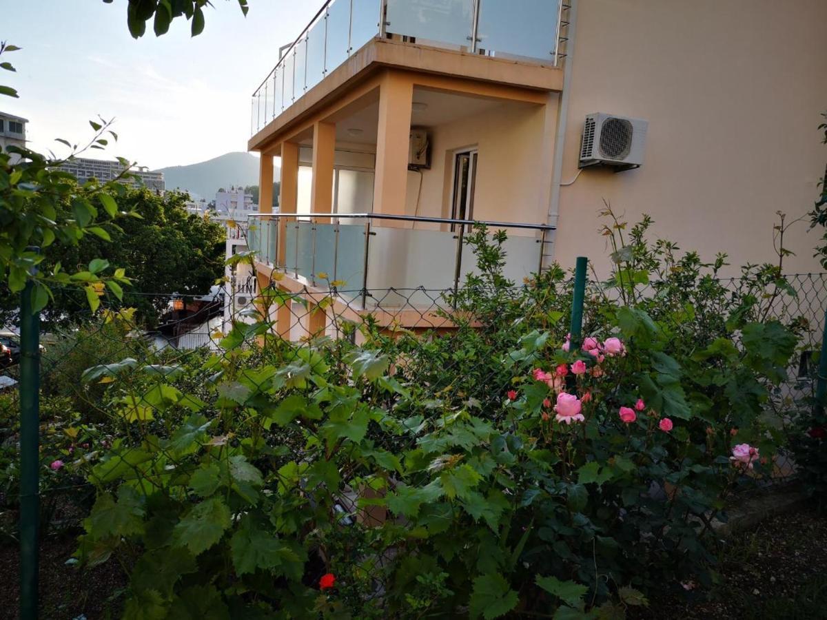 Apartmani Becici מראה חיצוני תמונה